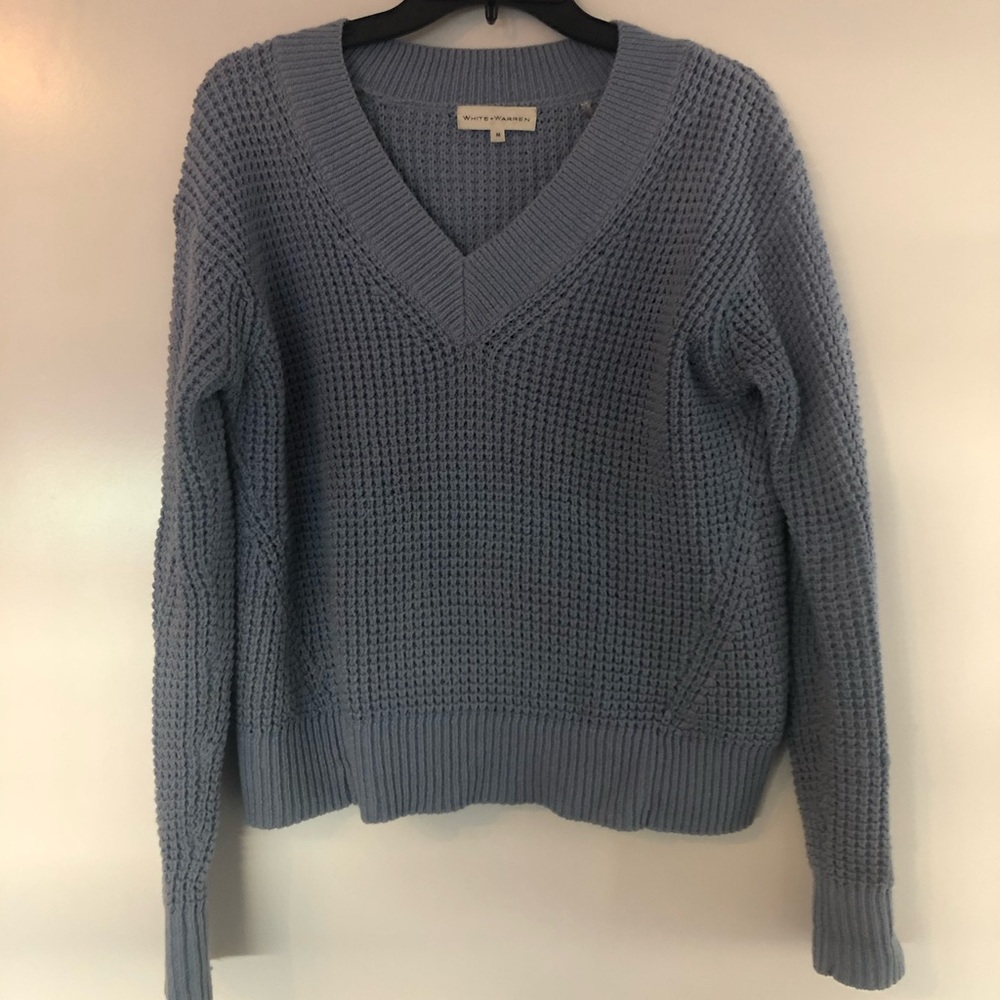 White and Warren Blue Chunky Knit Vneck